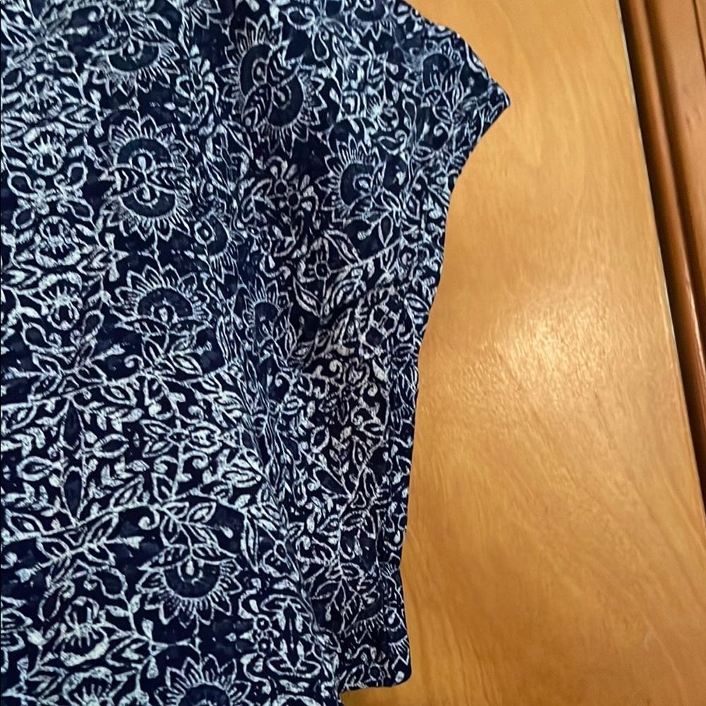 Sonoma Relaxed Blue and White Cap Sleeve Polo Blouse - Picture 5 of 5